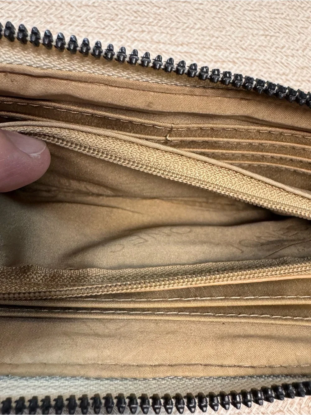 Jones New York Floral Zip-Around Wallet Quilted Cream Brown